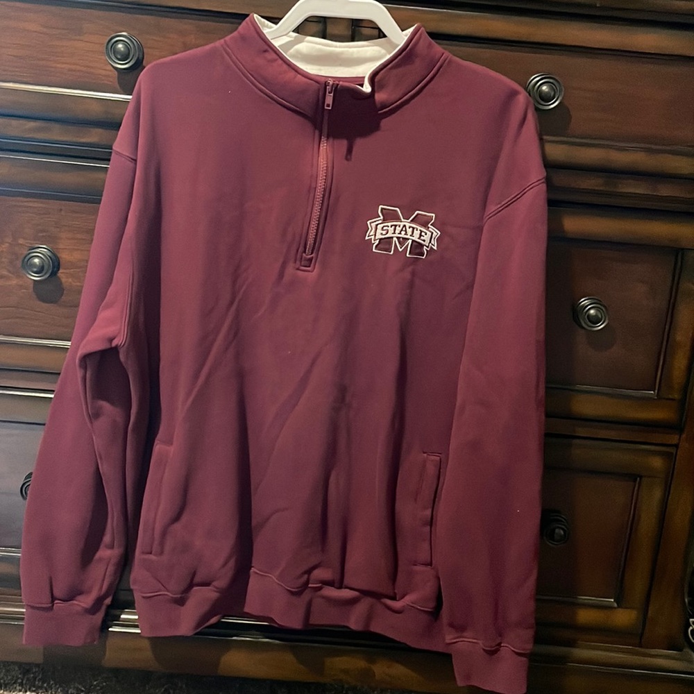 Colosseum Quarter Zip pullover XL Mississippi State